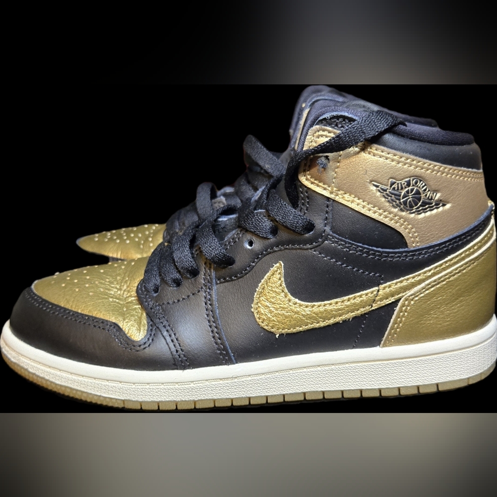 Jordan 1 Kids Black and Gold High-Top Sneakers